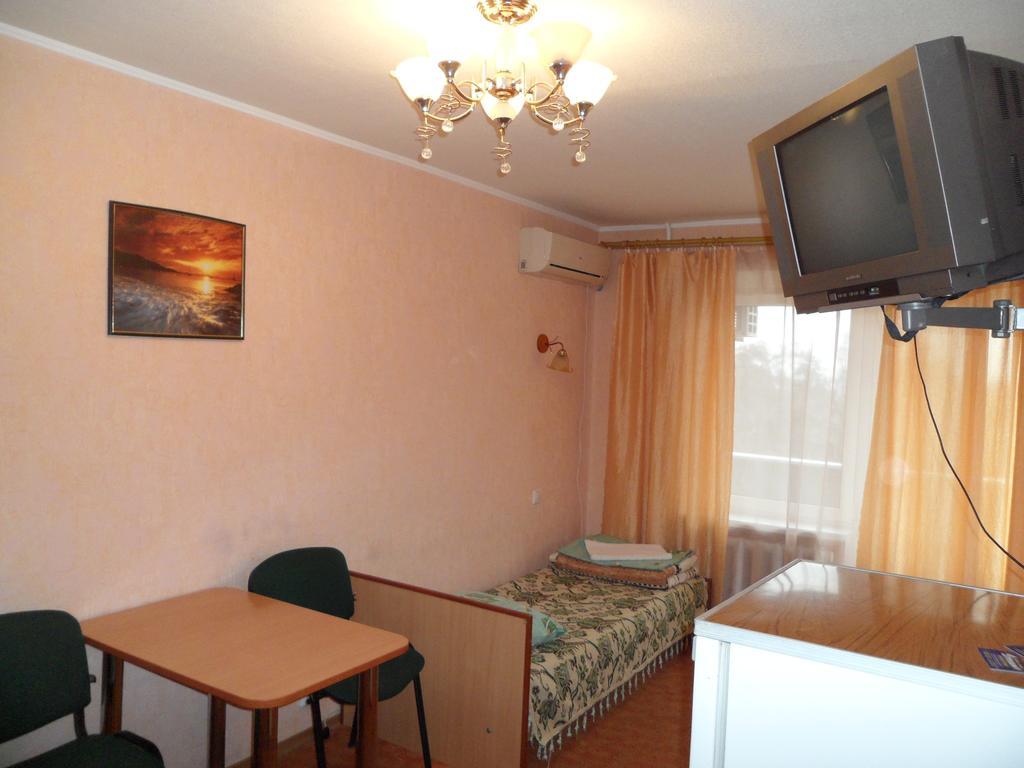 Hotel And Sport Complex Dinamo Dnjepropetovsk Kamer foto